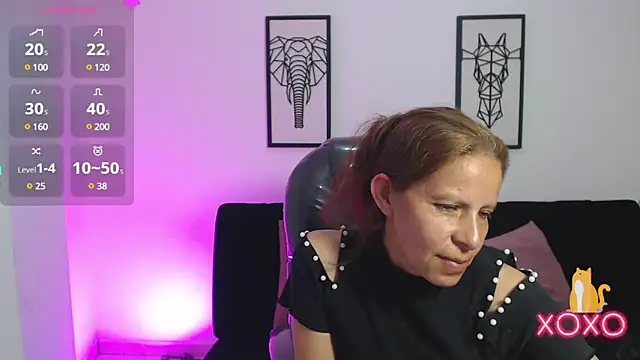 Milf karlye online show from 03/21/25, 06:27