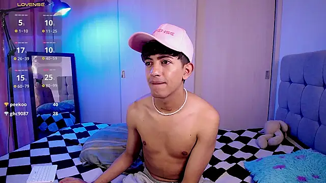 teobowny  online show from 01/24/25, 04:28