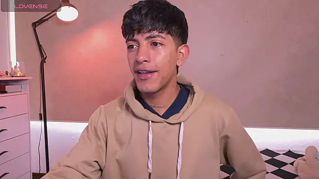 teobowny  online show from 01/11/26, 03:28