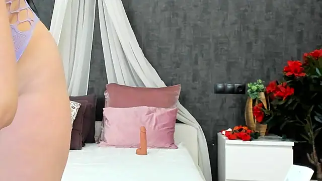 miss sophieX online show from 02/24/25, 04:27