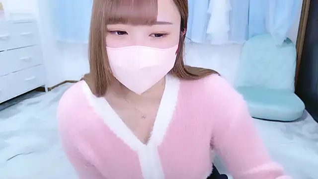 MAIKA pyon online show from 10/14/25, 06:47