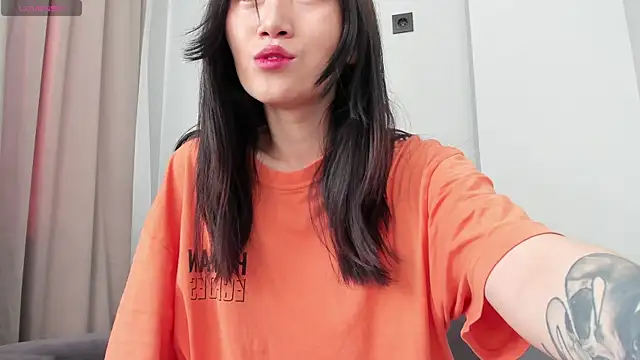 aenie online show from 02/08/25, 05:08