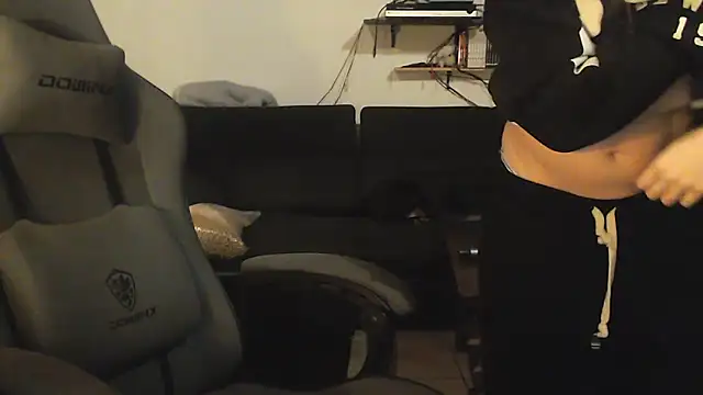 complicata mente online show from 01/31/25, 08:54