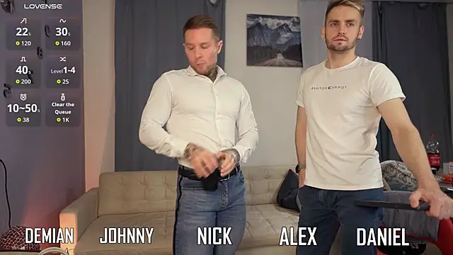 Snapshot of Alex_xxx chatting on 10/12/25, 03:22 Alex xxx online show from 10/12/25, 03:22