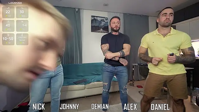 Snapshot of Alex_xxx chatting on 10/19/25, 03:34 Alex xxx online show from 10/19/25, 03:34