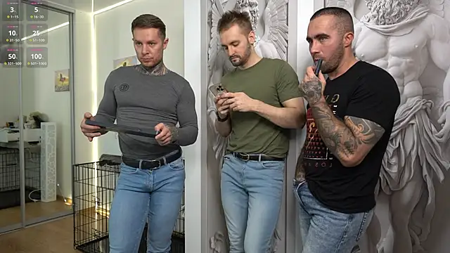 Snapshot of Alex_xxx chatting on 11/07/25, 01:55 Alex xxx online show from 11/07/25, 01:55