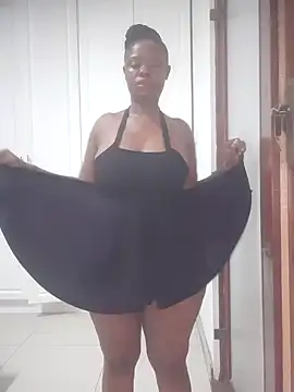 Snapshot of Luciouslips00 chatting on 12/23/24, 07:41 Luciouslips00 online show from 12/23/24, 07:41