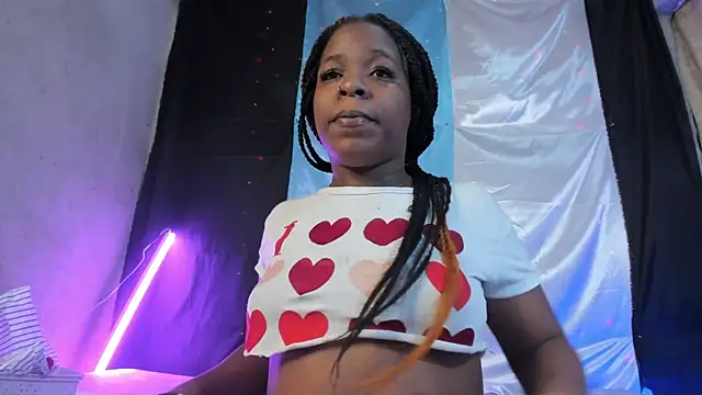 Snapshot of DeisyHarper chatting on 12/19/24, 04:45 DeisyHarper online show from 12/19/24, 04:45