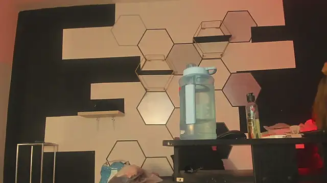 haileycat online show from 01/22/25, 01:10