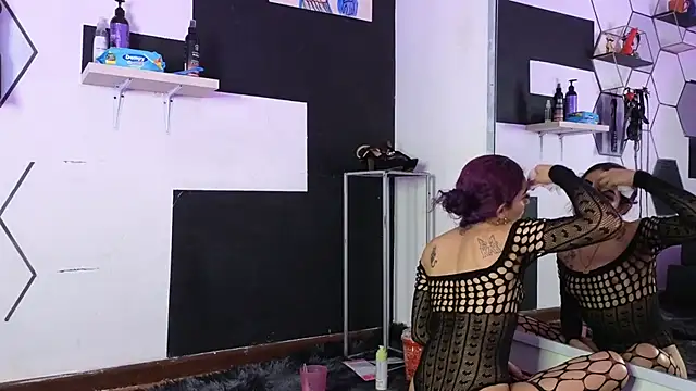 haileycat online show from 12/23/25, 01:14