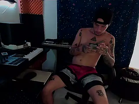 Snapshot of patrik_tattoo_ chatting on 02/21/25, 10:15 patrik tattoo online show from 02/21/25, 10:15