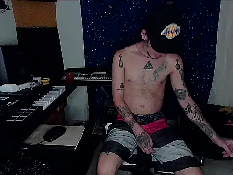 Snapshot of patrik_tattoo_ chatting on 02/22/25, 05:12 patrik tattoo online show from 02/22/25, 05:12