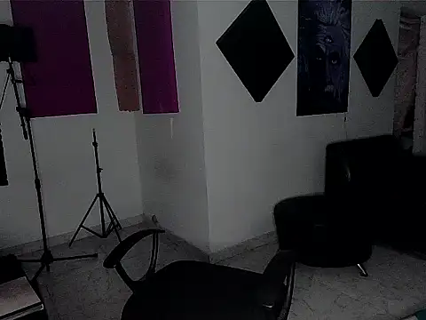 Snapshot of patrik_tattoo_ chatting on 11/21/25, 02:54 patrik tattoo online show from 11/21/25, 02:54