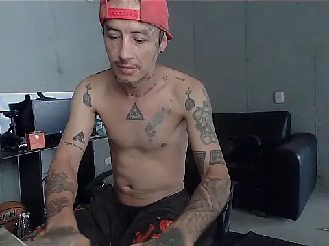 patrik tattoo  online show from 04/08/26, 05:13