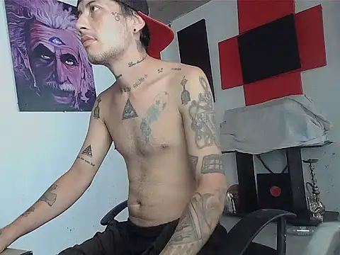 patrik tattoo  online show from 05/20/26, 04:02
