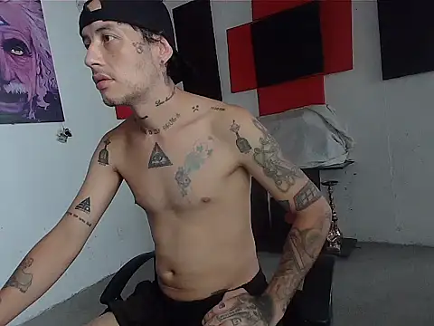 patrik tattoo  online show from 05/28/26, 04:48