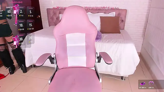 Kitty Pam online show from 01/10/25, 10:57