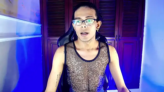 Snapshot of rose_Skinny_ chatting on 09/24/25, 10:57 rose Skinny online show from 09/24/25, 10:57