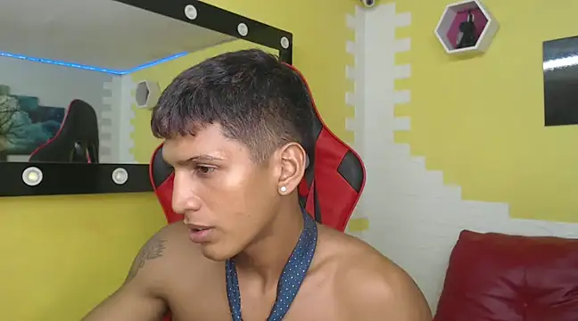 mau elixxx online show from 12/18/24, 05:37