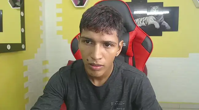 mau elixxx online show from 12/19/24, 02:01