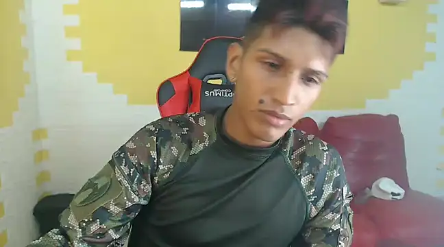 mau elixxx online show from 12/30/24, 06:42