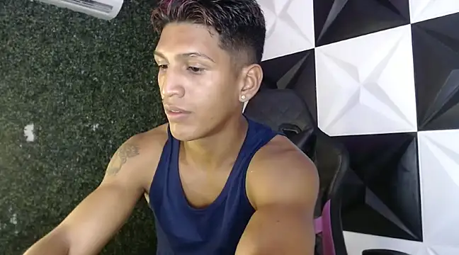 mau elixxx online show from 12/30/24, 08:47