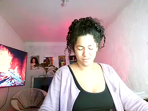 bellacrespalatina online show from 07/06/26, 04:53