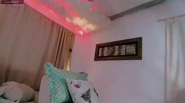 Lauu G online show from 01/28/25, 03:15