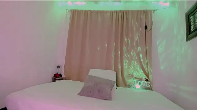 Lauu G online show from 03/18/25, 12:27