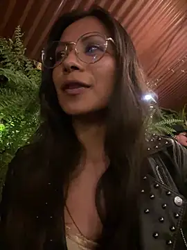 Snapshot of Jade_Zephyra chatting on 01/15/25, 03:00 Jade Zephyra online show from 01/15/25, 03:00