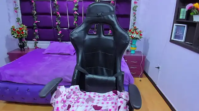 ChloeeTompson  online show from 01/29/25, 01:37