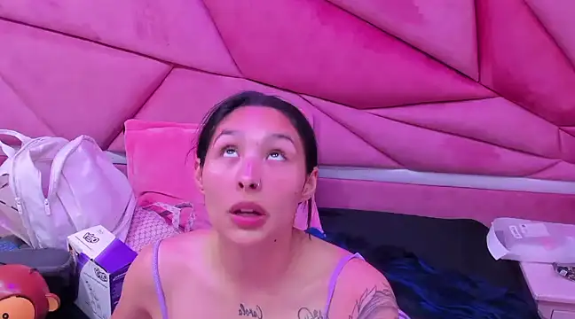 ChloeeTompson  online show from 03/05/25, 02:46