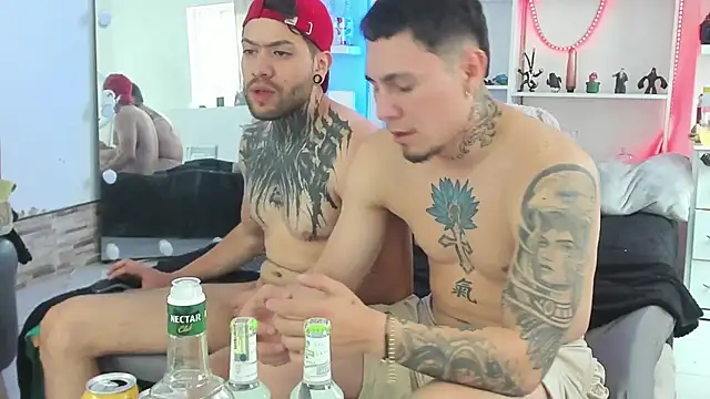 Snapshot of _tatho_perovich_ chatting on 12/25/24, 12:26 tatho perovich online show from 12/25/24, 12:26