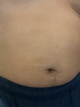 YU-KI00 online show from 11/23/25, 11:54