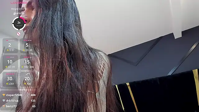 emilie xx  online show from 03/21/25, 11:23