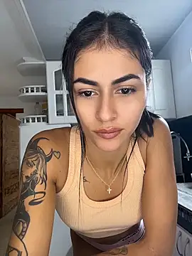 emilie xx  online show from 05/04/26, 03:41