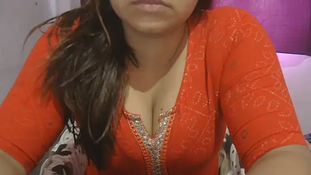 cutie-taara online show from 07/21/26, 03:09