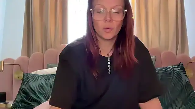 MelodyRoseUk online show from 03/04/26, 10:43