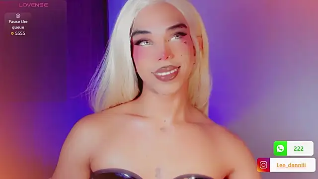 DanniLee  online show from 02/15/26, 08:27