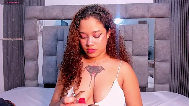 zulyjones online show from 10/15/25, 06:52