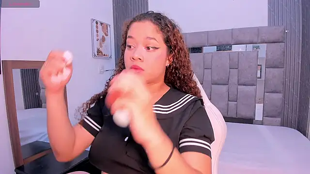 zulyjones online show from 10/18/25, 12:39