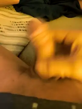 Snapshot of Pirico85 chatting on 12/15/25, 12:04 Pirico85 online show from 12/15/25, 12:04