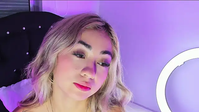 Annyy Ricee28 online show from 07/07/26, 12:20