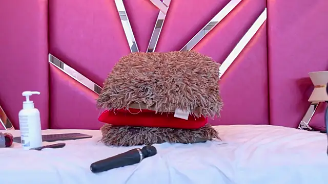 RebecaRelish online show from 01/29/25, 07:04