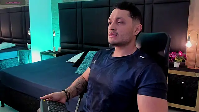 JossAckland online show from 02/15/25, 07:06