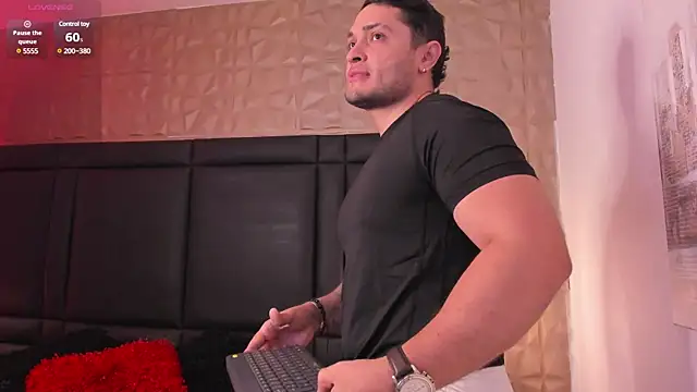 JossAckland online show from 03/11/25, 12:06