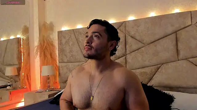 JossAckland online show from 03/26/26, 08:03