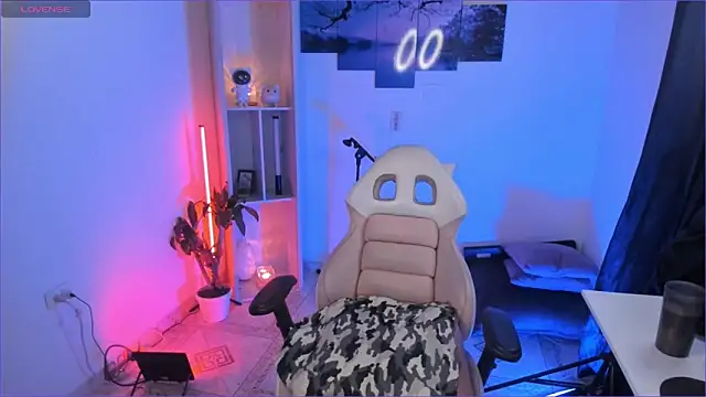 Snapshot of odelei chatting on 11/08/25, 10:41 odelei online show from 11/08/25, 10:41