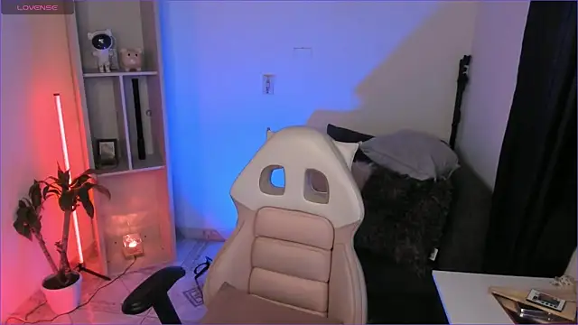 Snapshot of odelei chatting on 11/12/25, 08:48 odelei online show from 11/12/25, 08:48