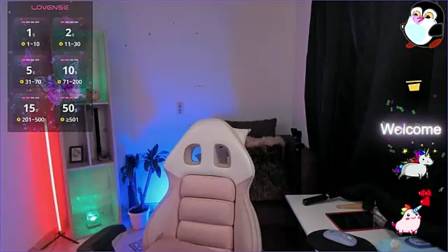 Snapshot of odelei chatting on 11/25/25, 11:21 odelei online show from 11/25/25, 11:21